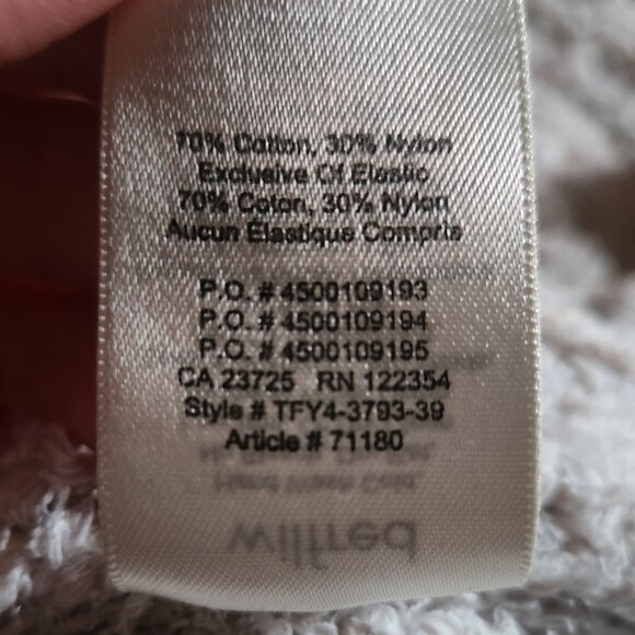 🔥 Wilfred Cream Turtleneck Sweater – Size L - Picture 7 of 10